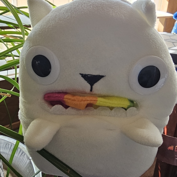 Exploding Kittens, white cat plush - Picture 2 of 3